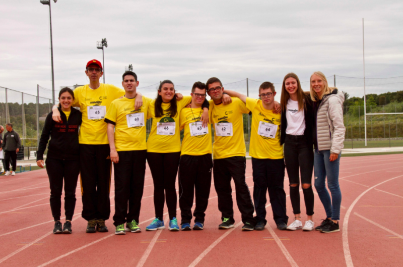 Atletes i entrenadors del StQl&iacute;mpics patrocinats per Asmon